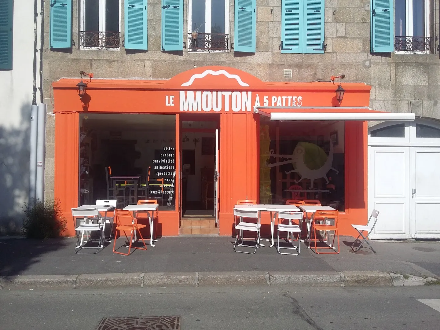 Le Mouton A Cinq Pattes